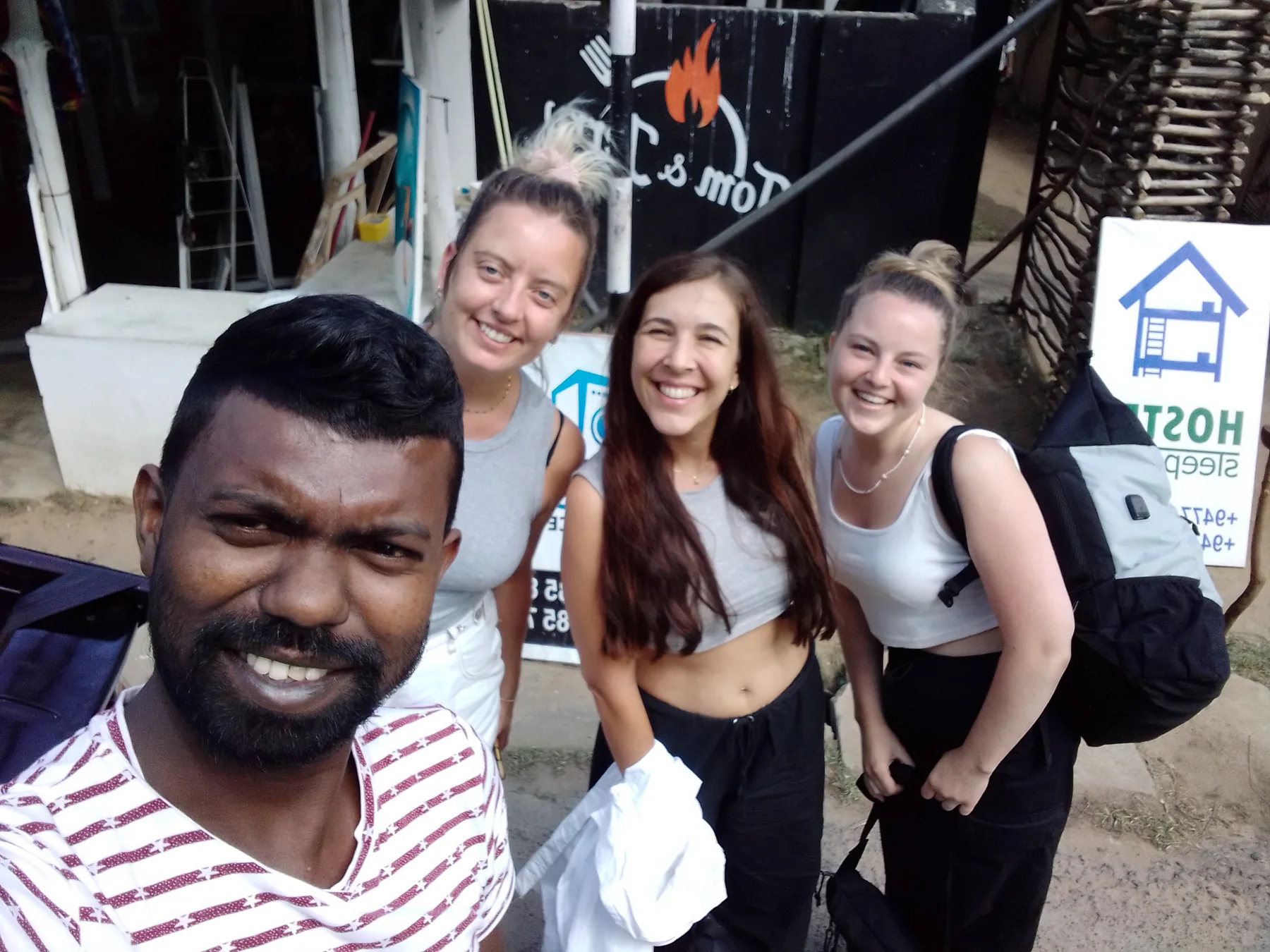 Travellers on the road in Sri Lanka